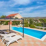 Bravura Willa Milna (Brac)