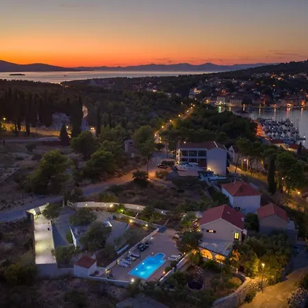 Villa Bravura Milna (Brac)