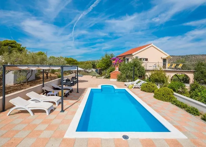 Villa Bravura