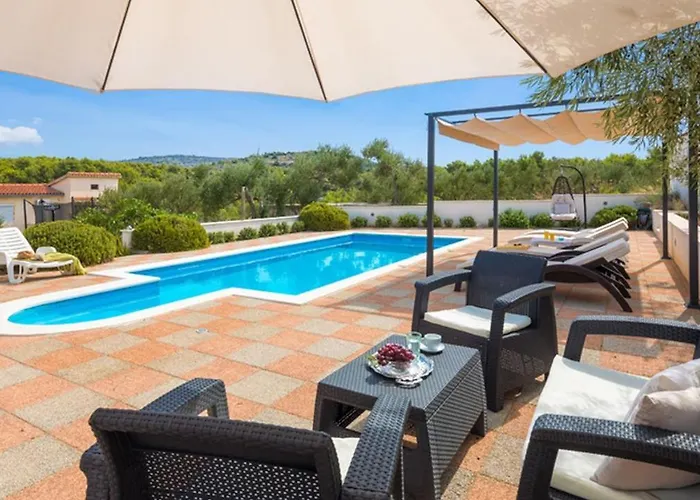 Bravura Villa Milna (Brac)