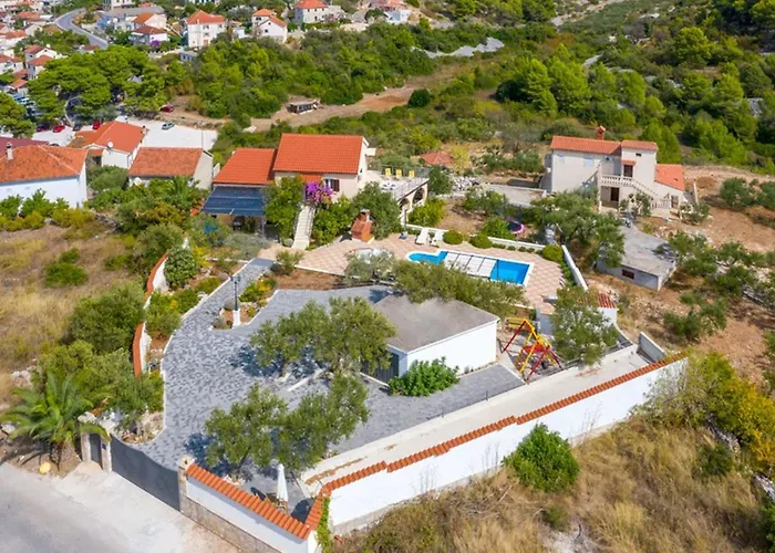 Bravura Villa