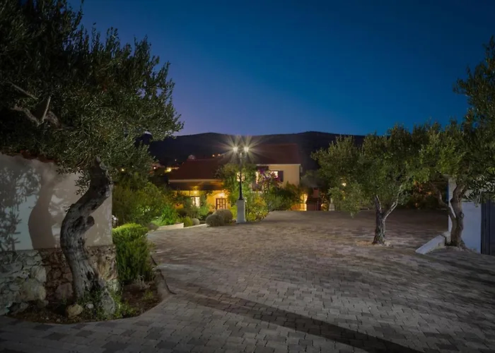 Villa Bravura Milna (Brac)