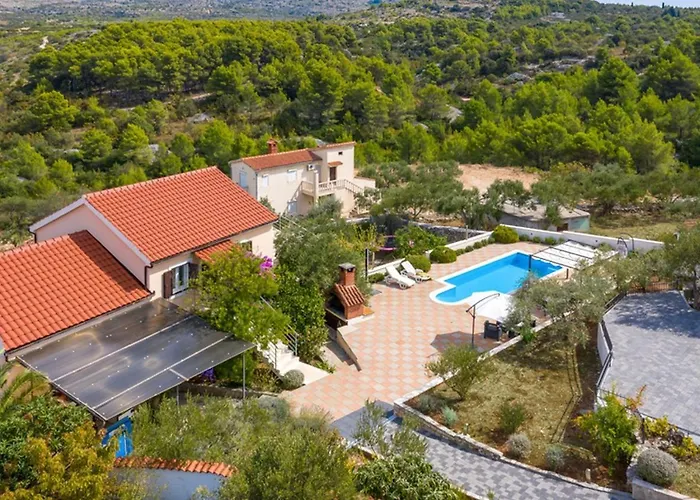 Villa Bravura
