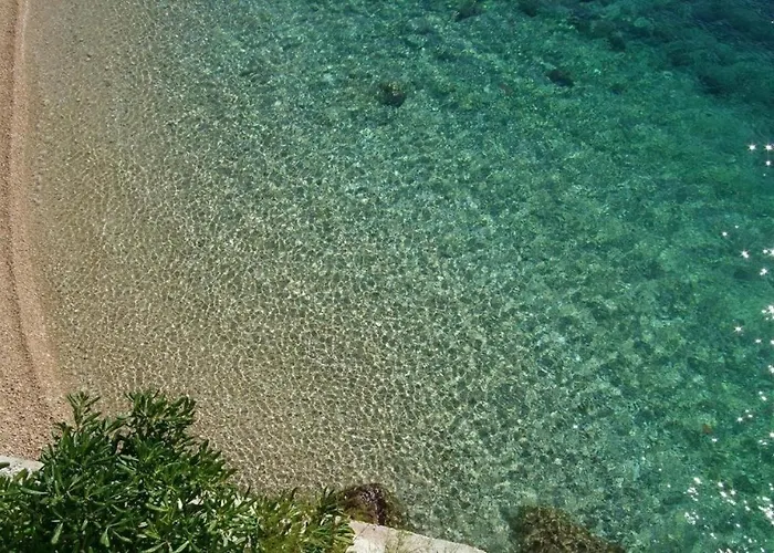 Villa Bravura *
