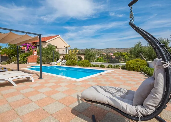 Villa Bravura