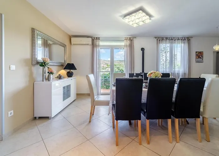 Bravura Villa *